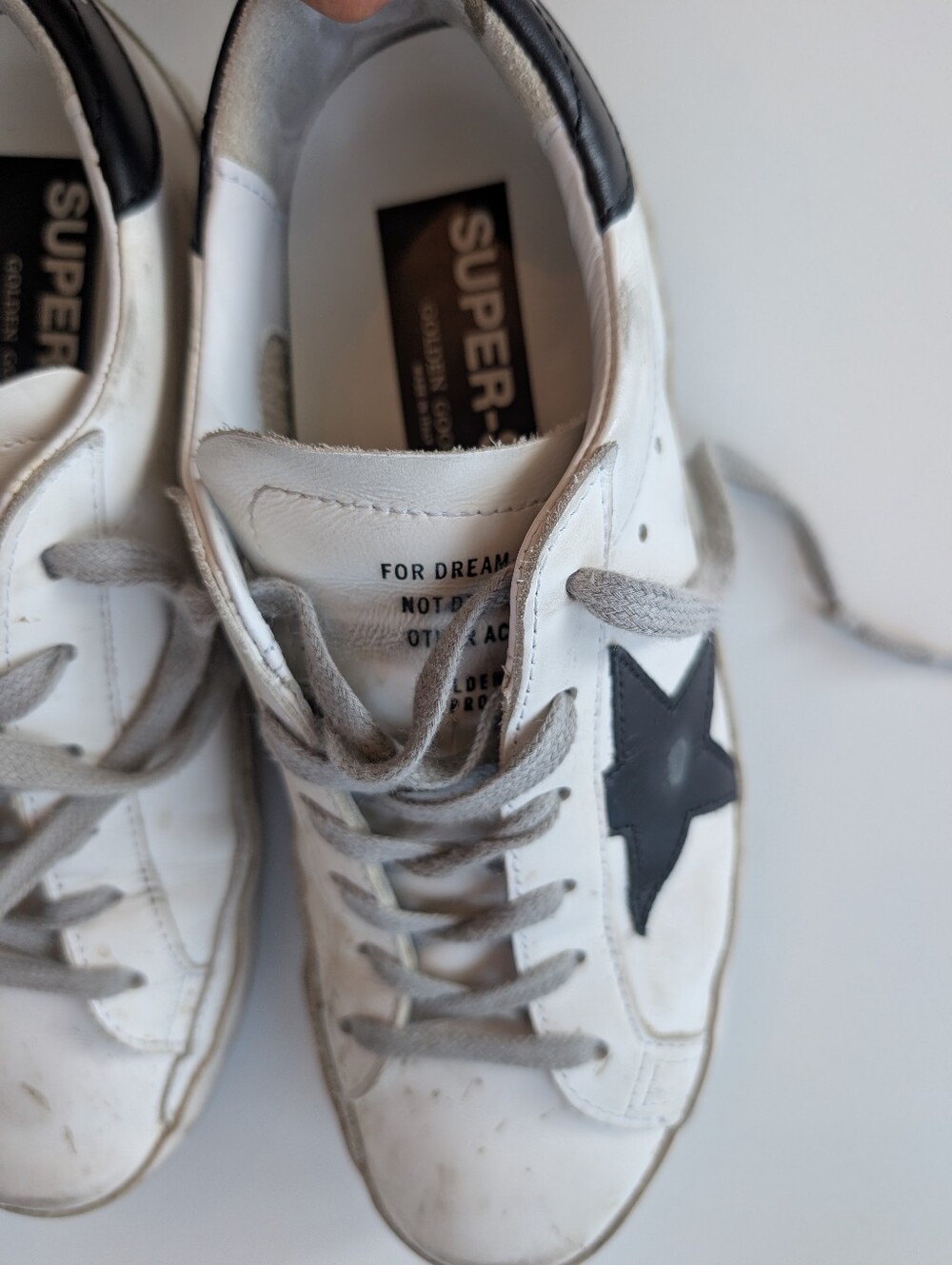 Golden Goose White Leather Sneakers with Black Star Accent - Size 37 - Picture 4 of 16